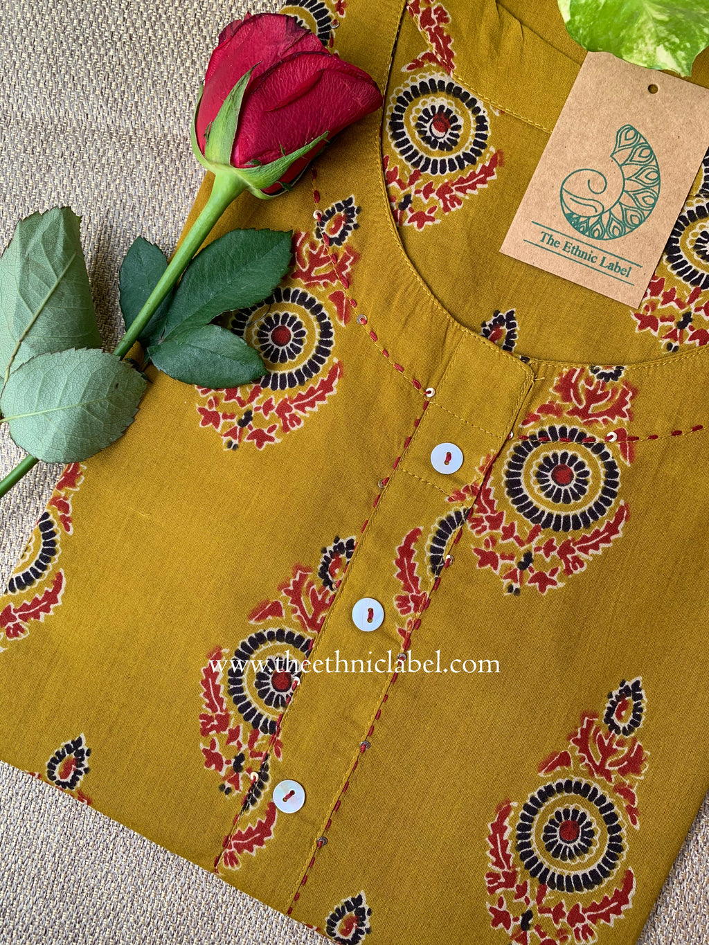 "Tushi" Boota Cotton kurta- S