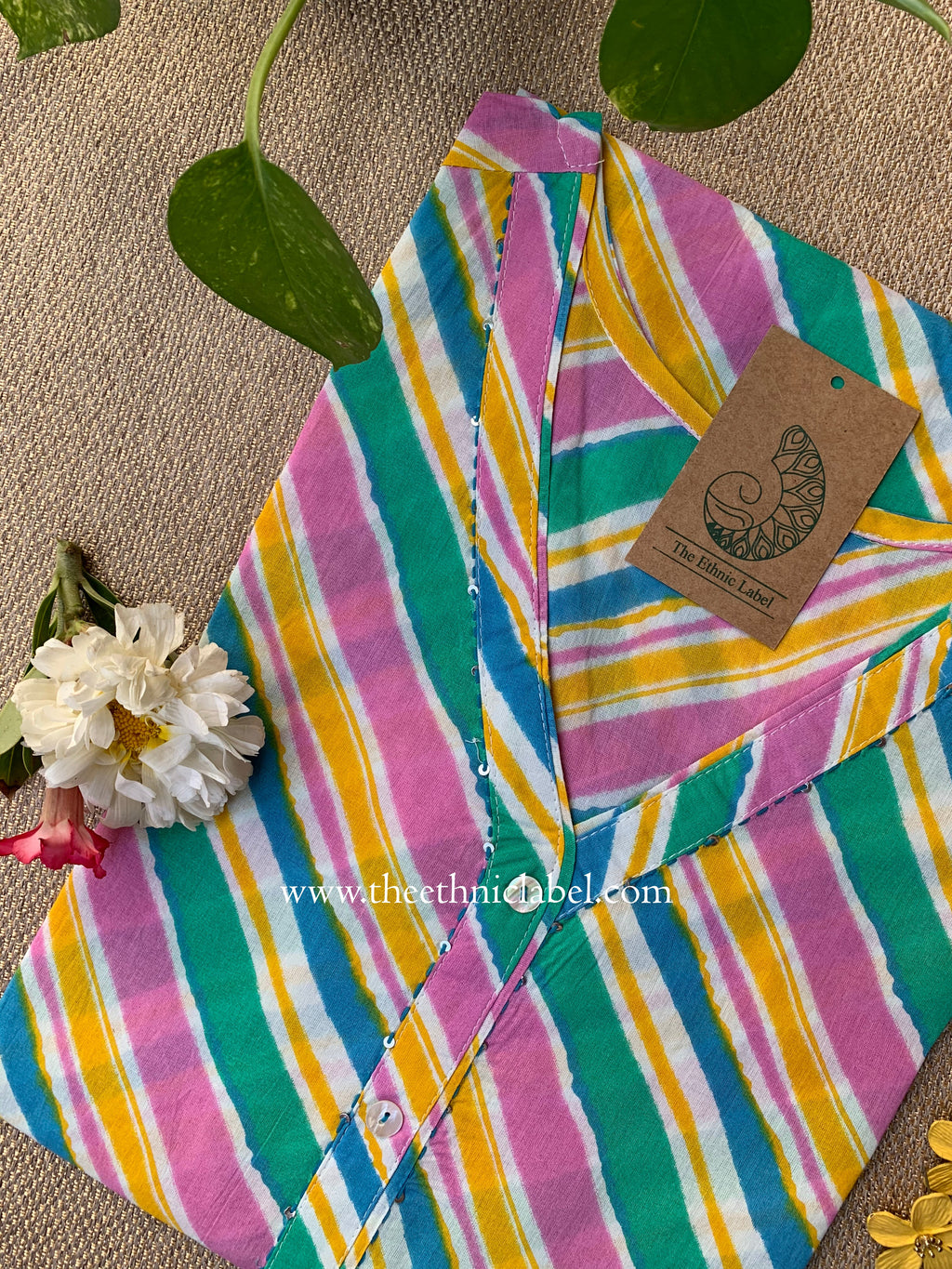"Chitrali" Lehriya Cotton kurta - M