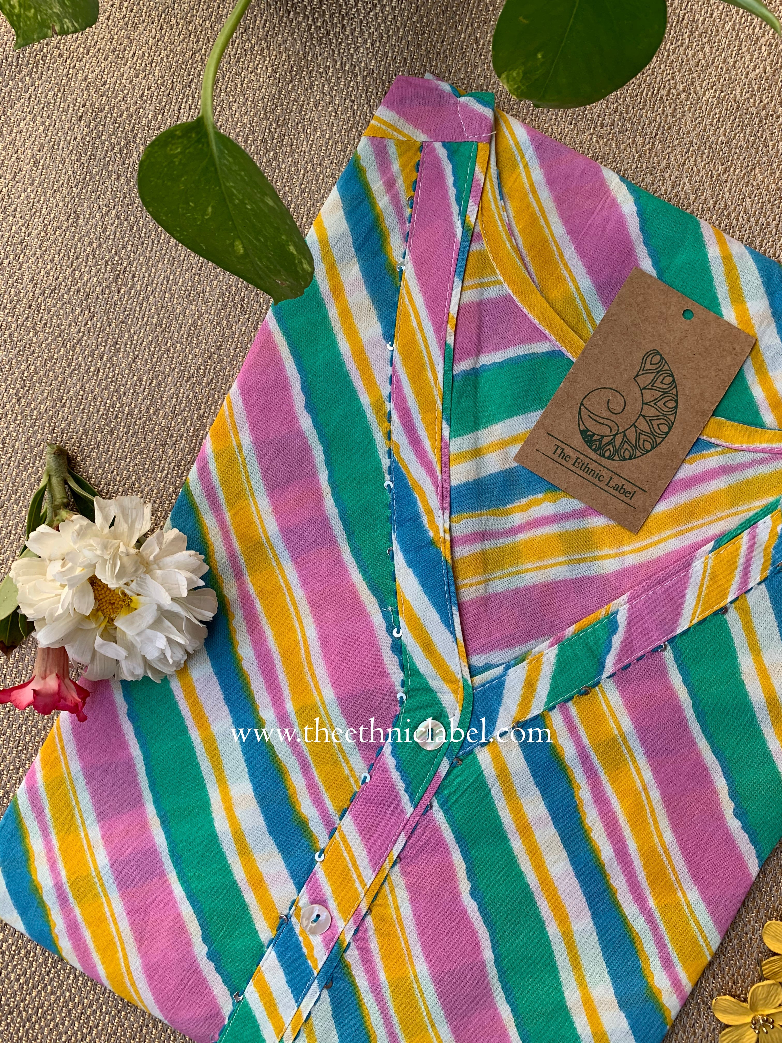 "Chitrali" Lehriya Cotton kurta - M