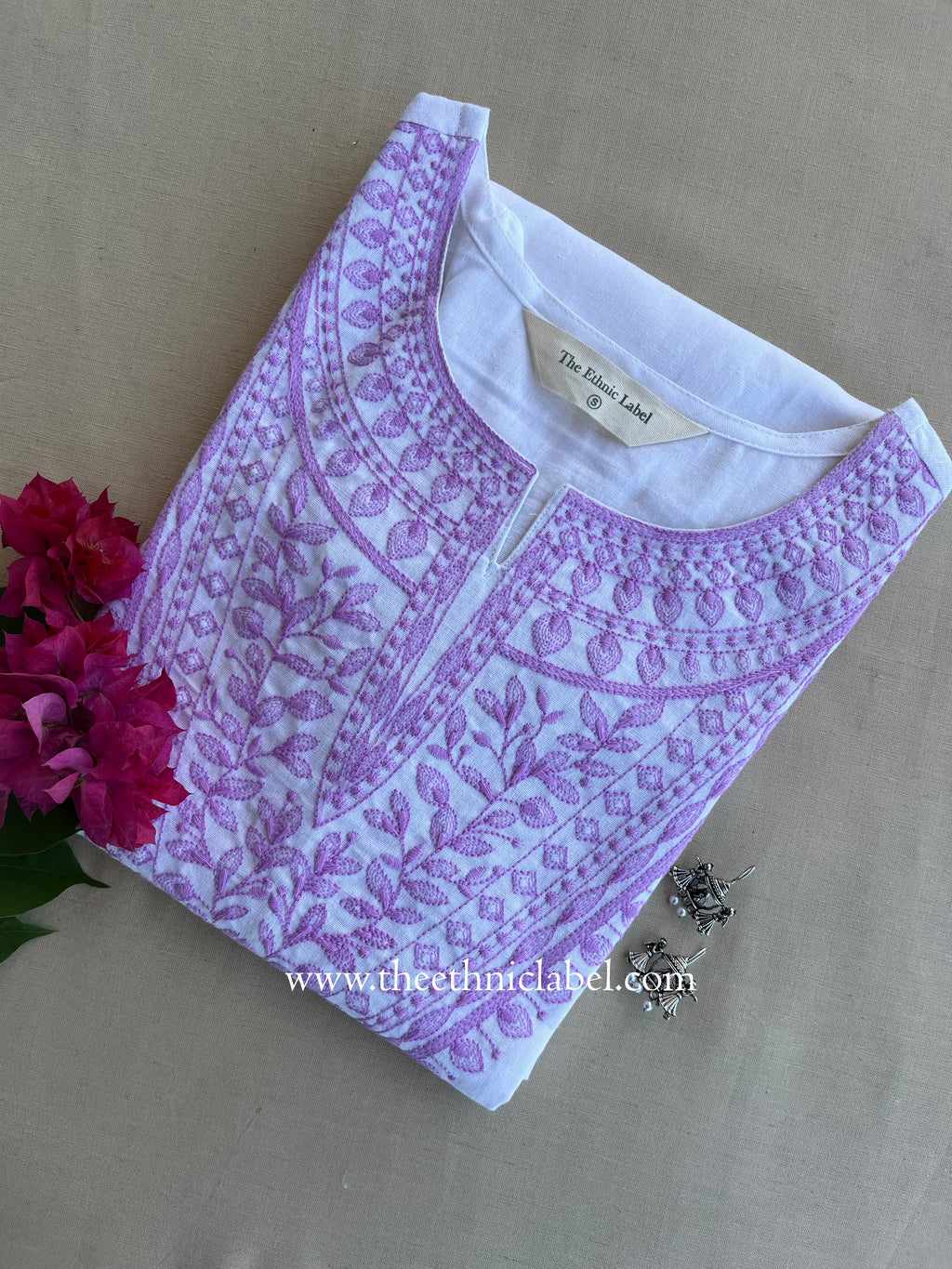 "Chaand" White Embroidered Cotton Kurta