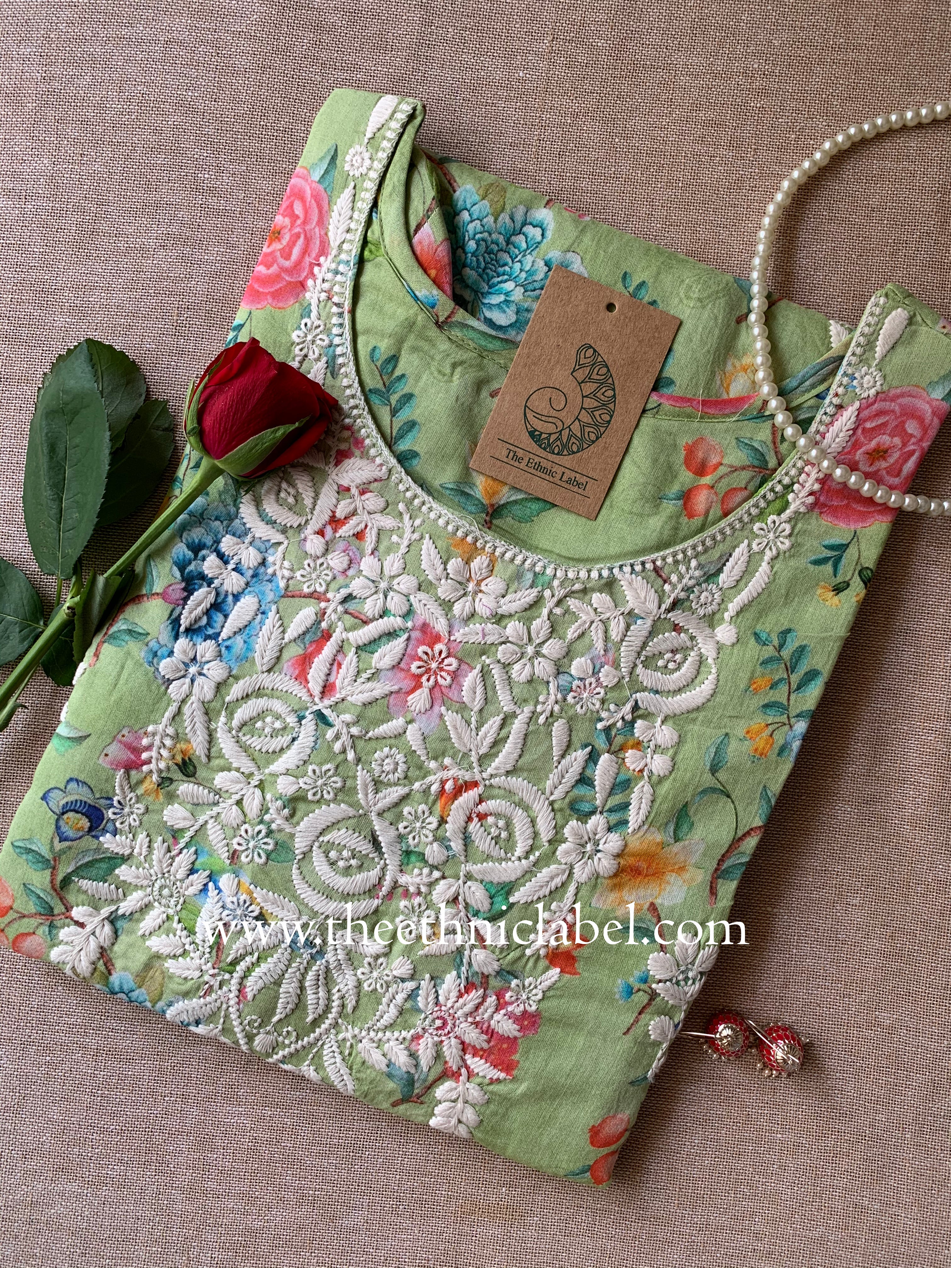 "Nandita" Chikankari Floral Cotton kurta - S