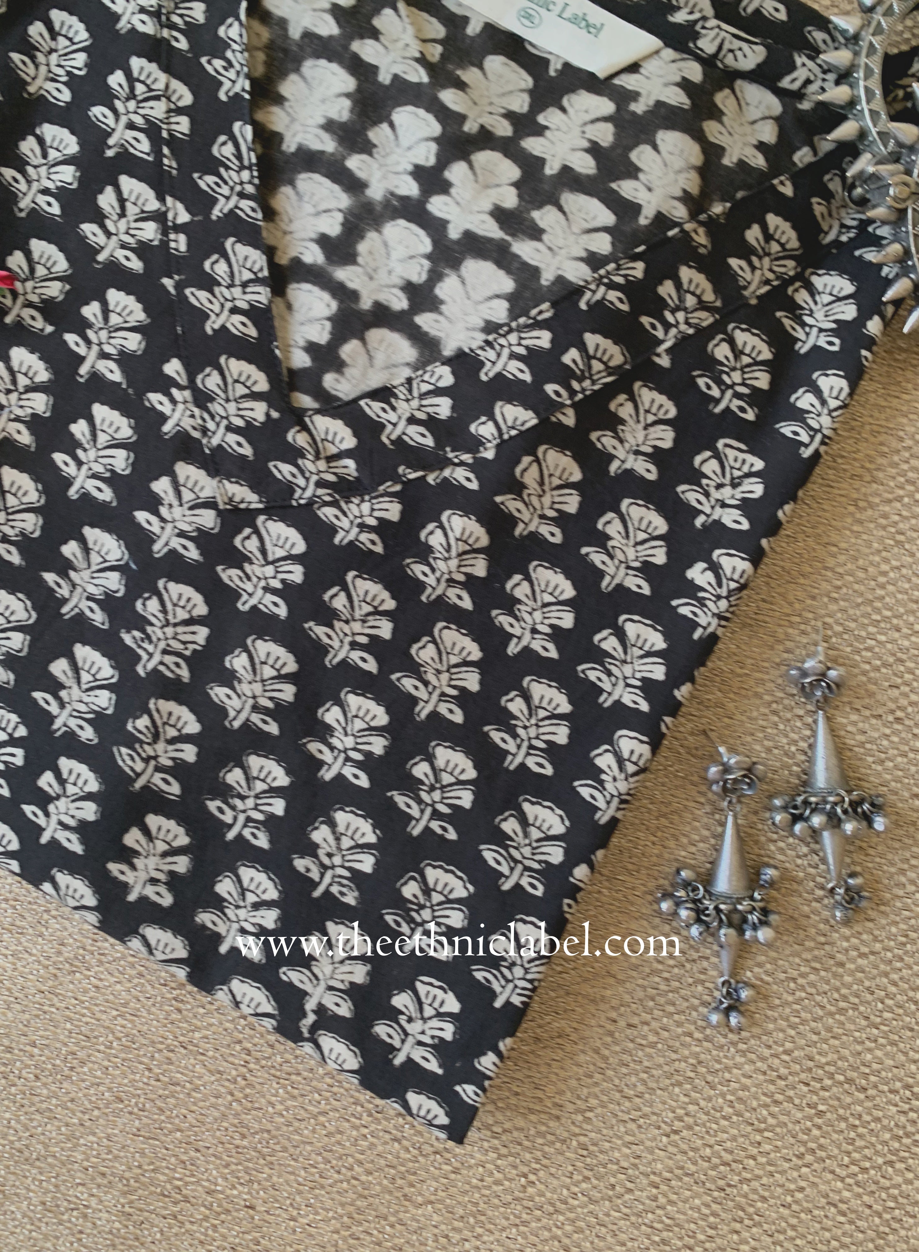 "Bulbul" Black Block Printed Cotton kurta - Big Size