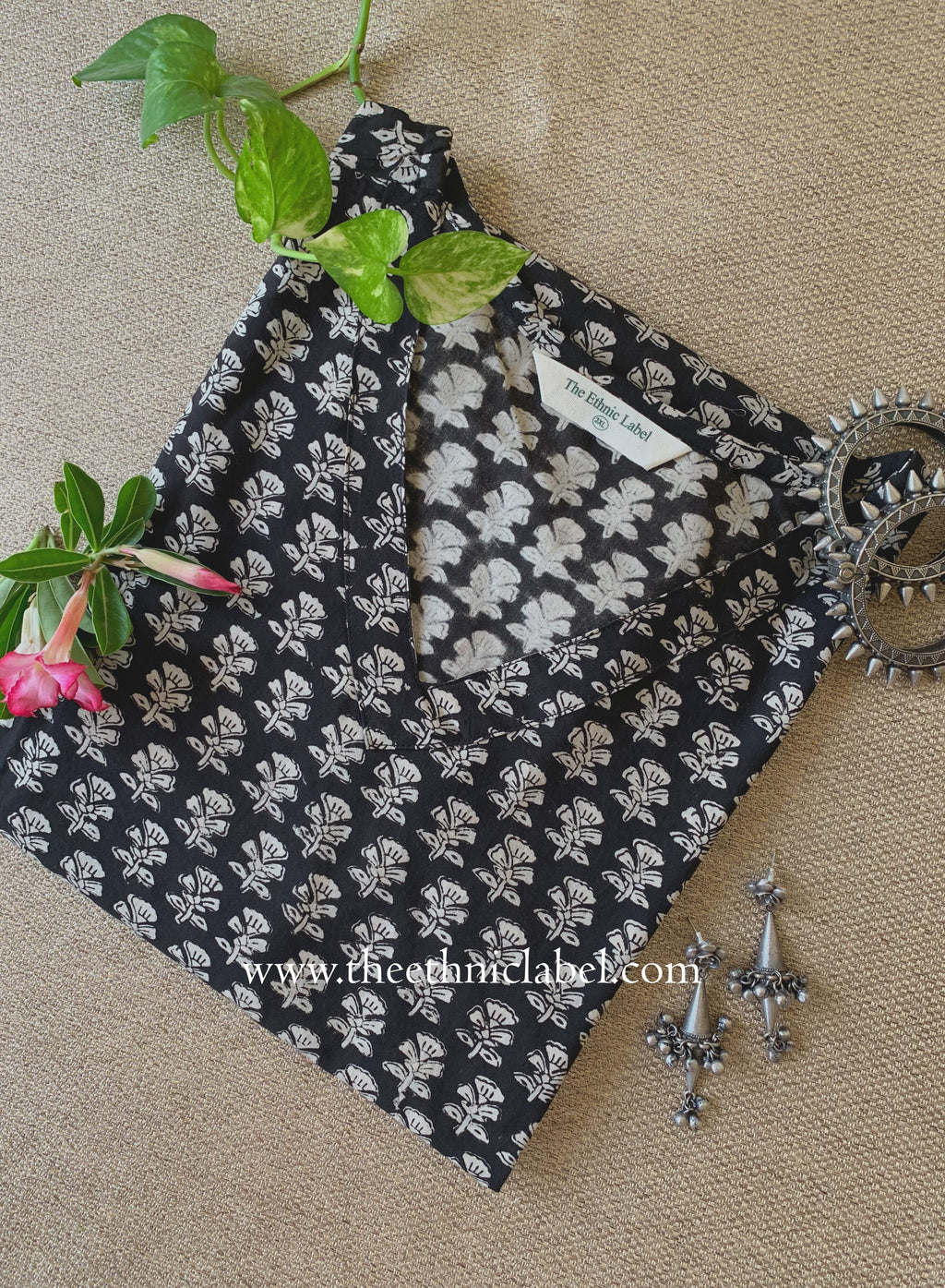 "Bulbul" Black Block Printed Cotton kurta - Big Size