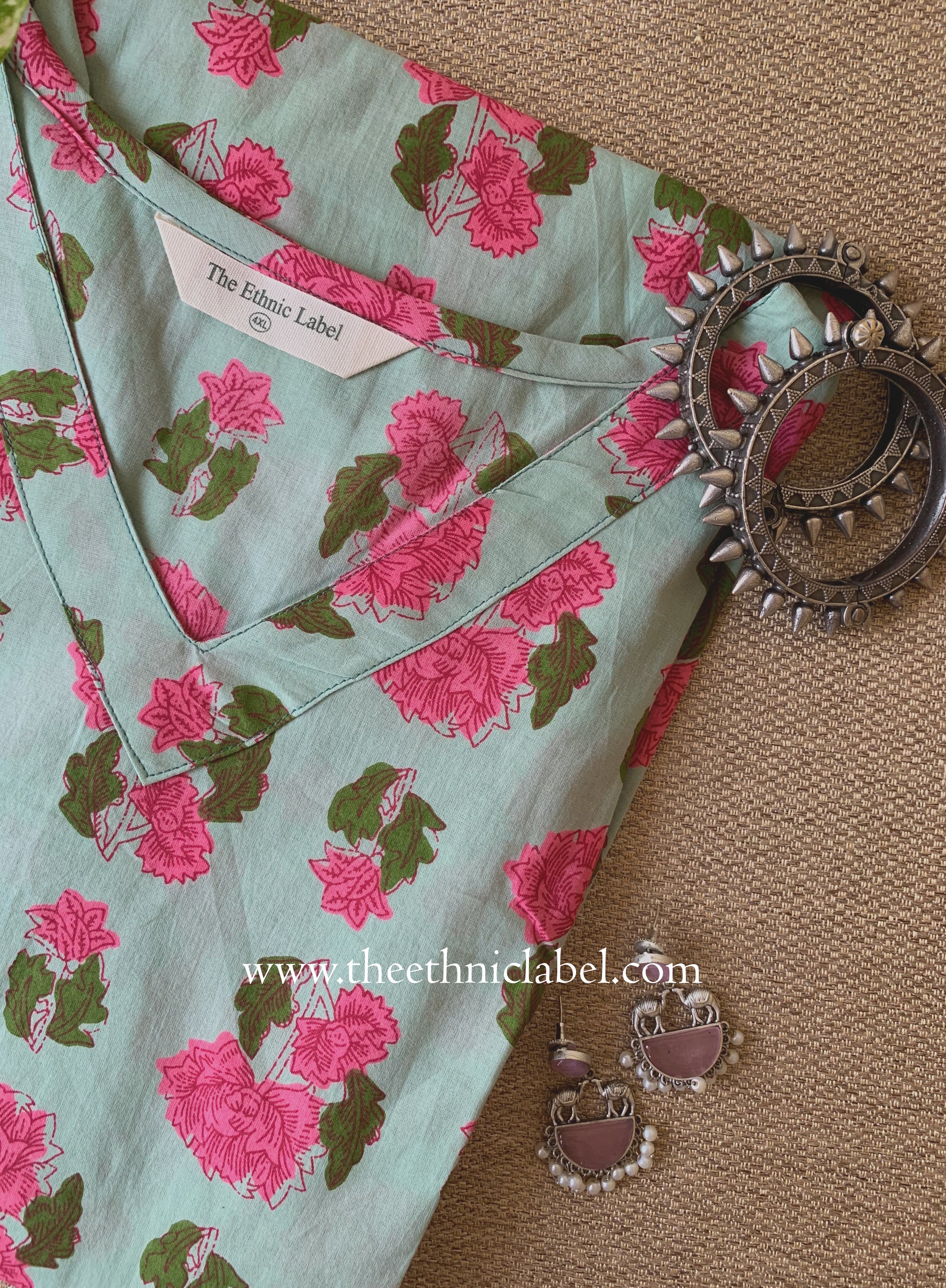 "Mahnoor" Green Block Printed Cotton kurta - Big Size