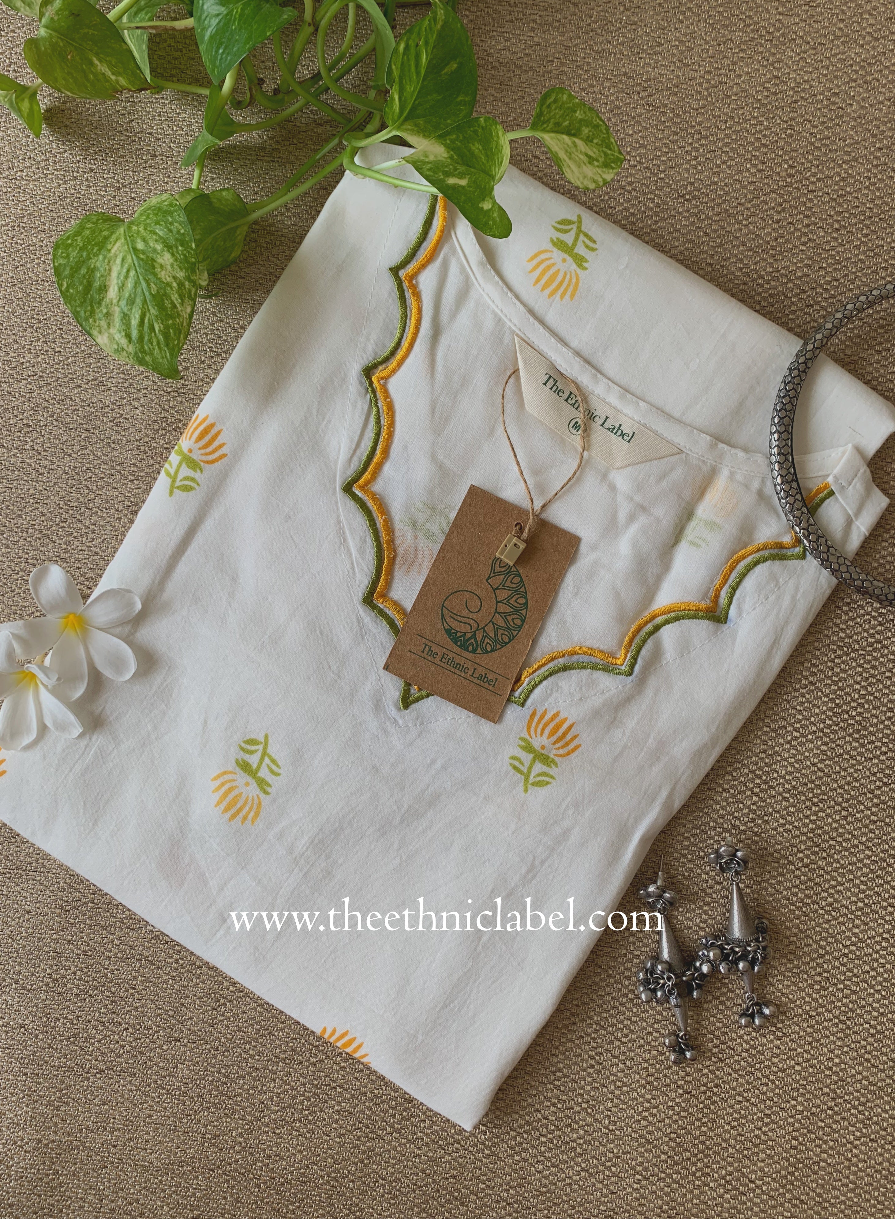 "Neerja" Scalloped Printed Off-White Cotton kurta