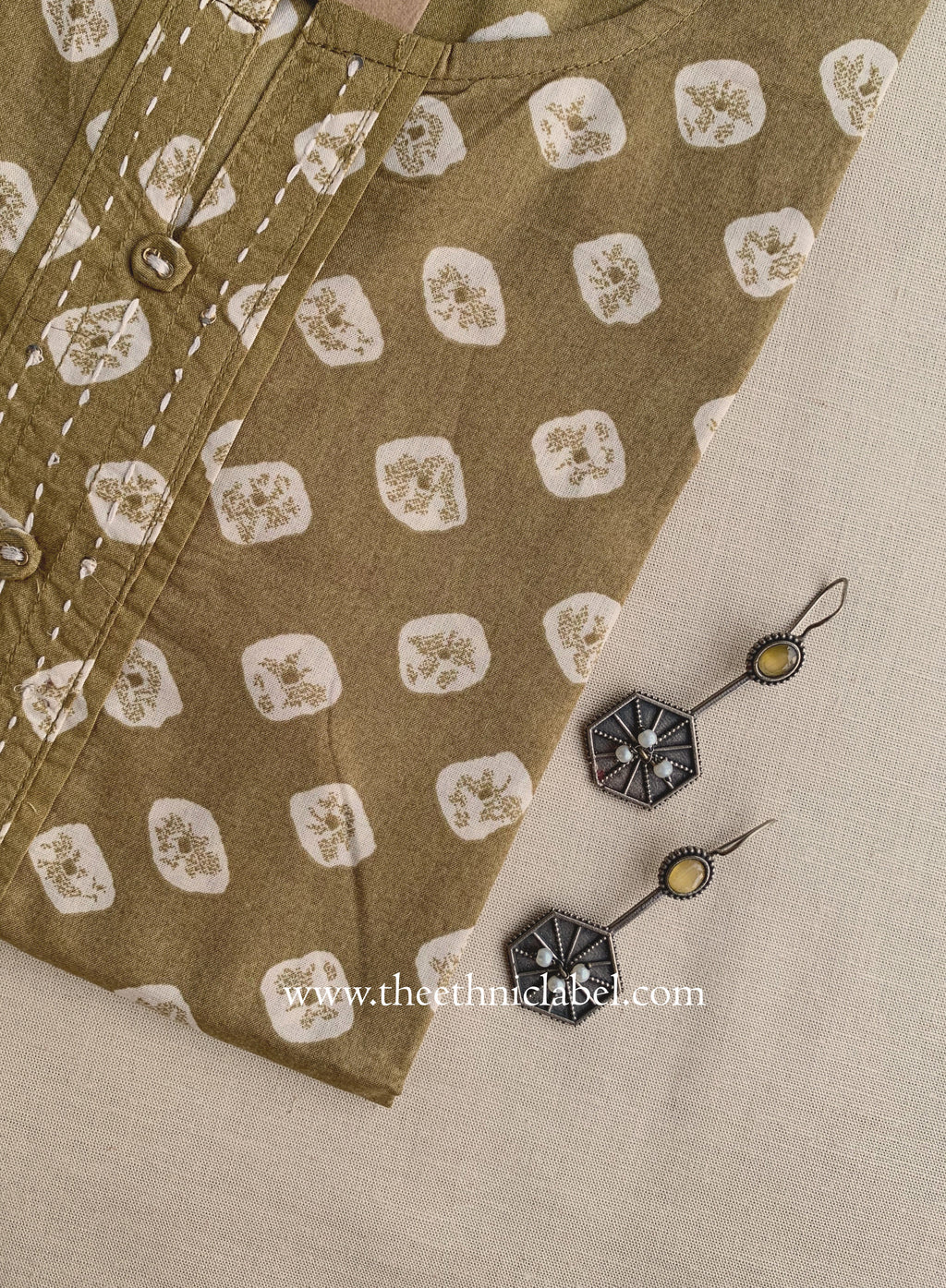 "Naveera" Bandhani Buttoned Cotton Kurta